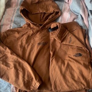 The North Face AXIS set hoodie pants